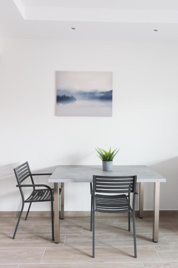 12 Reasons Why Metaxourgeio Aparthotel Athene Buitenkant foto