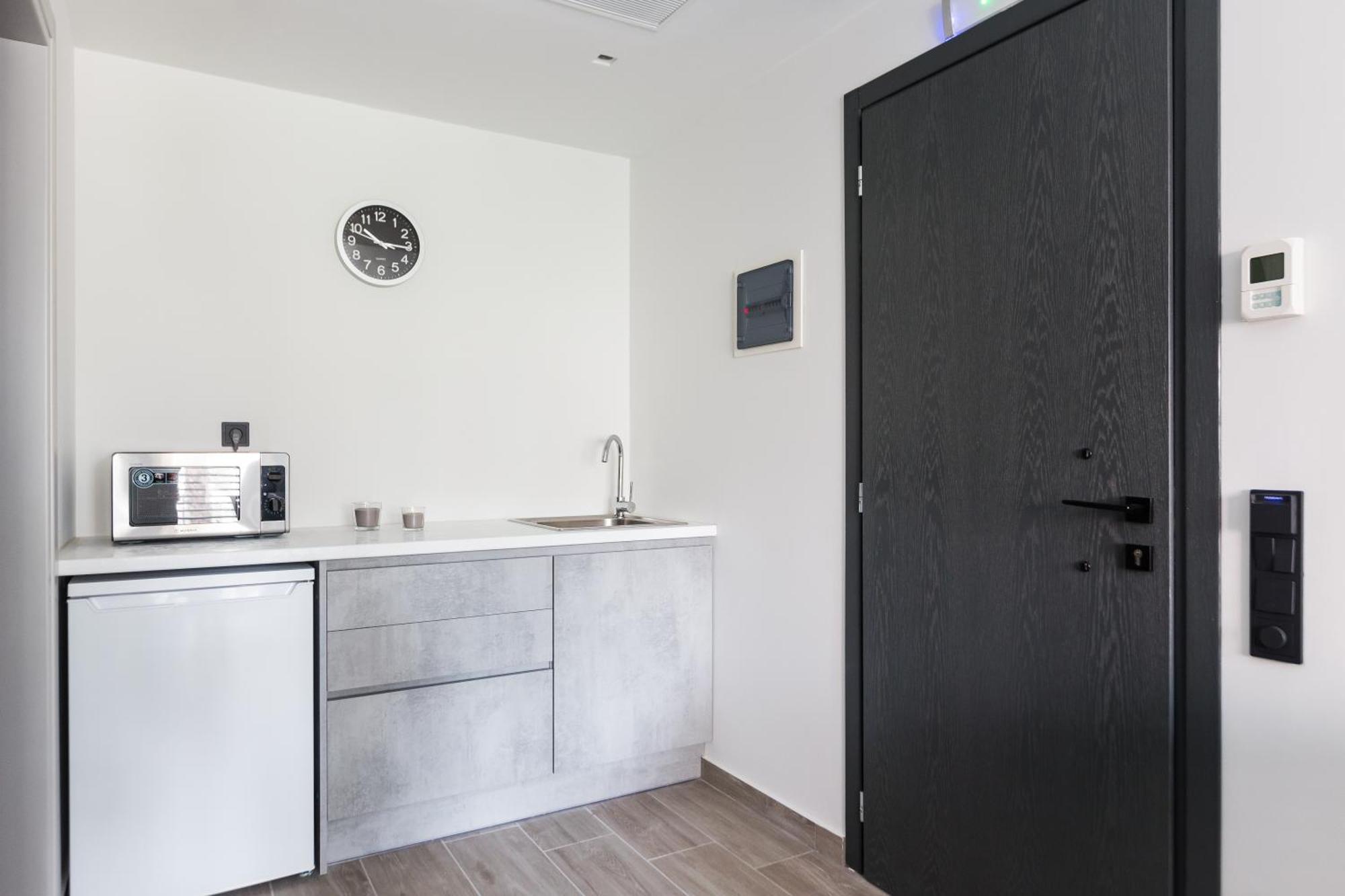 12 Reasons Why Metaxourgeio Aparthotel Athene Buitenkant foto
